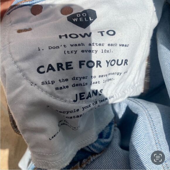 Madewell Mid-Rise Classic Straight Jeans in Wellingfora Wash Knee-Rip Edition 25 - Picture 14 of 15